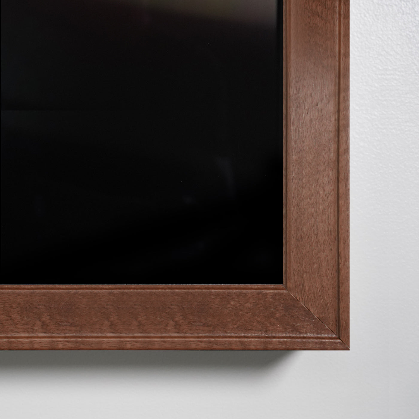 Leon Studio Frame for Sony BRAVIA 9